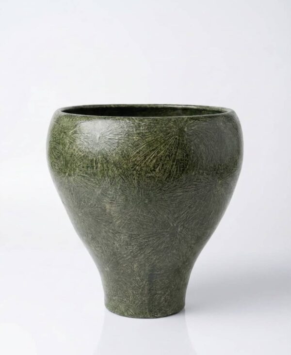 WhatsApp Image 2026-01-29 at 13.01.53 مزهرية فخار خزفية بتصميم V 40 cm خضراء