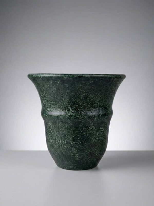 مزهرية خضراء  Milano خزفية بتصميم مموج ارتفاع  30 سم