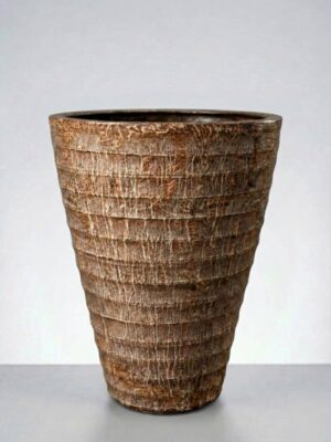 مزهرية خزفية V طويلة بتصميم مموج 40 سم